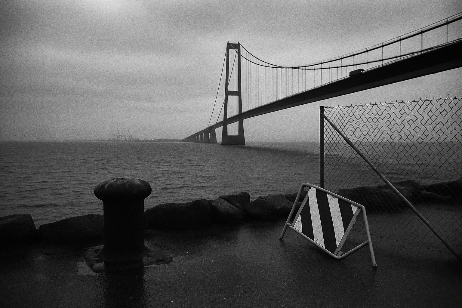 Russian threat shifts to Danish crossings, intelligence chiefs flag ports and bridges, resilience debate reaches Storebælt