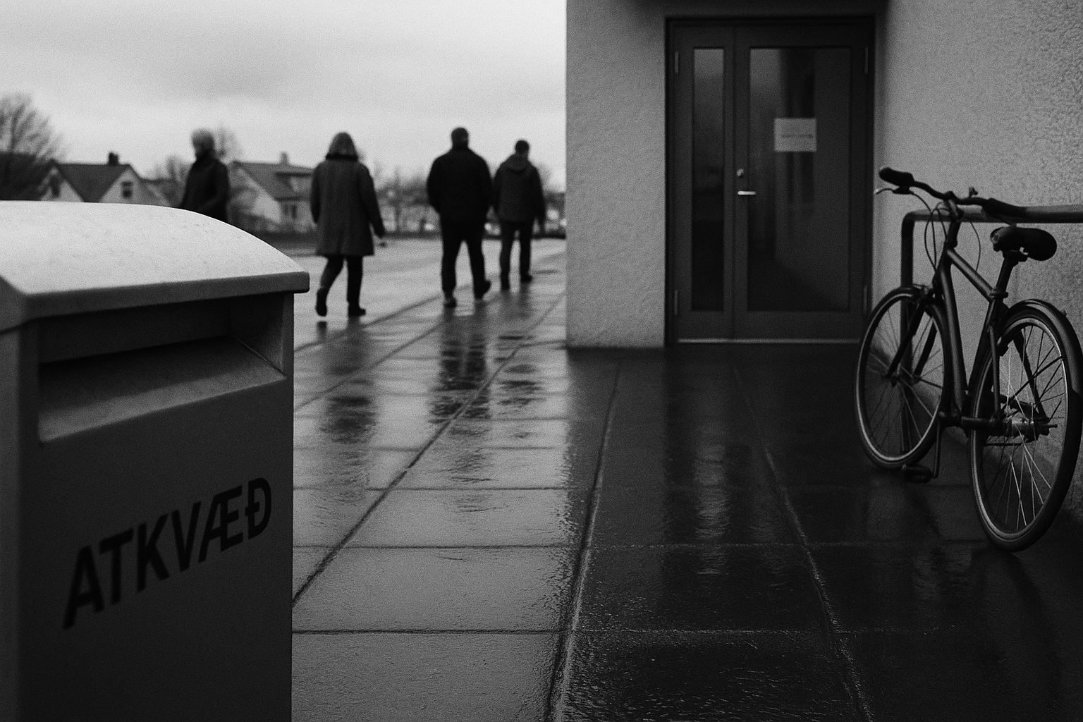 Reykjavik challenges advance-voting plan, capital area left with one site in Kópavogur, access dispute hits falling turnout